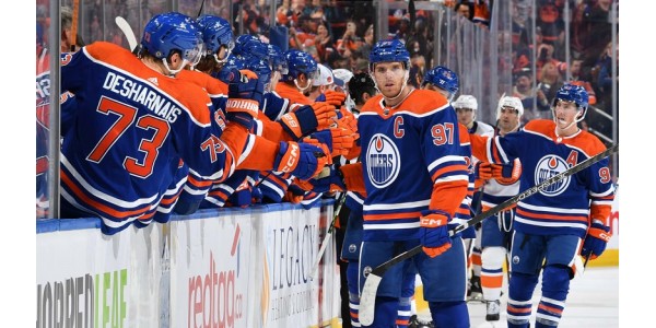 Les Oilers d'Edmonton enregistrent une séquence de trois victoires consécutives pour la première fois cette saison